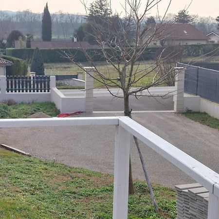 Gite Des Reguinelles Saint-Lattier Eksteriør billede